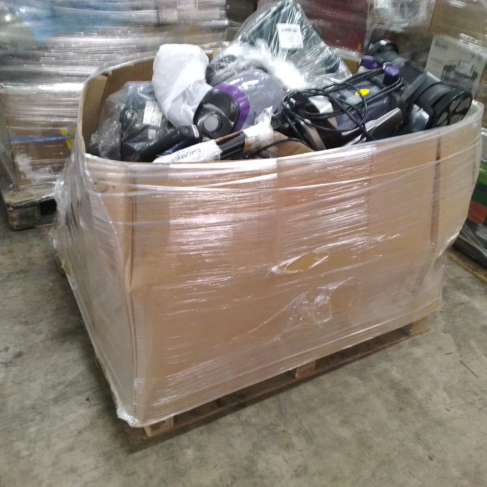 PALLET OF APPROXIMATELY 23 UNPROCESSED RAW RETURN HOUSEHOLD AND ELECTRICAL GOODS TO INCLUDE;