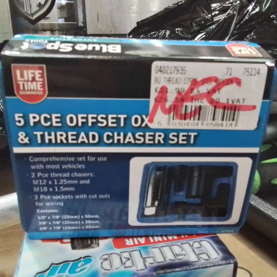 BLUESPOT TOOLS AUTOMOTIVE 5-PIECE OFFSET OXYGEN SENSOR & THREAD CHASER SET (BOXED)