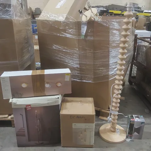 PALLET CONTAINING A VERY LARGE QUANTITY OF ASSORTED DESIGNER LIGHTING PRODUCTS TO INCLUDE: ALEXIS CLUSTER LIGHT, RHETT FLOOR LAMP BASE,  ELIZA CEILING LIGHT, BOBBY FLOOR LAMP ECT