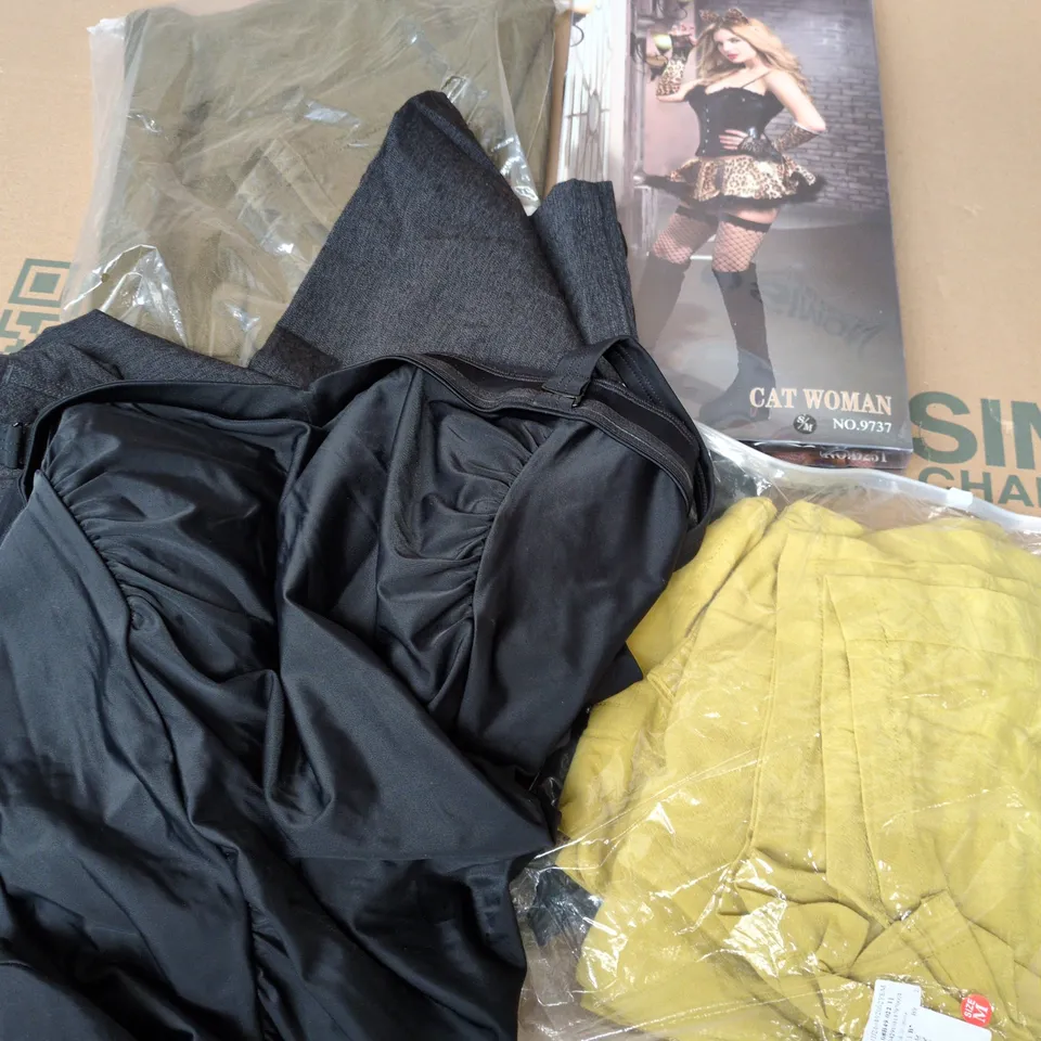 APPROXIMATELY 25 ASSORTED CLOTHING ITEMS IN VARIOUS SIZES, STYLES & COLOURS TO INCLUDE BRANDS SUCH AS NANAMICA, MAGISCULPT, ETC - COLLECTION ONLY