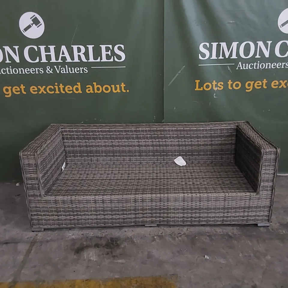 DESIGNER 3-SEATER RATTAN GARDEN SOFA - GREY 