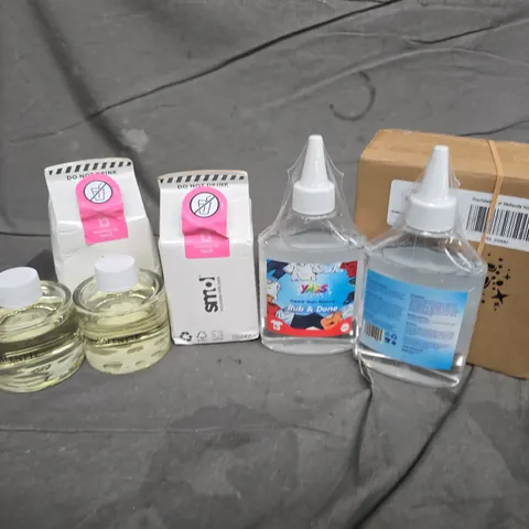APPROXIMATELY 12 ASSORTED LIQUIDS TO INCLUDE SMOL WASHING UP LIQUID, YASS CLEAN STAIN REMOVER, VALENTTE DIFFUSER, ETC - COLLECTION ONLY