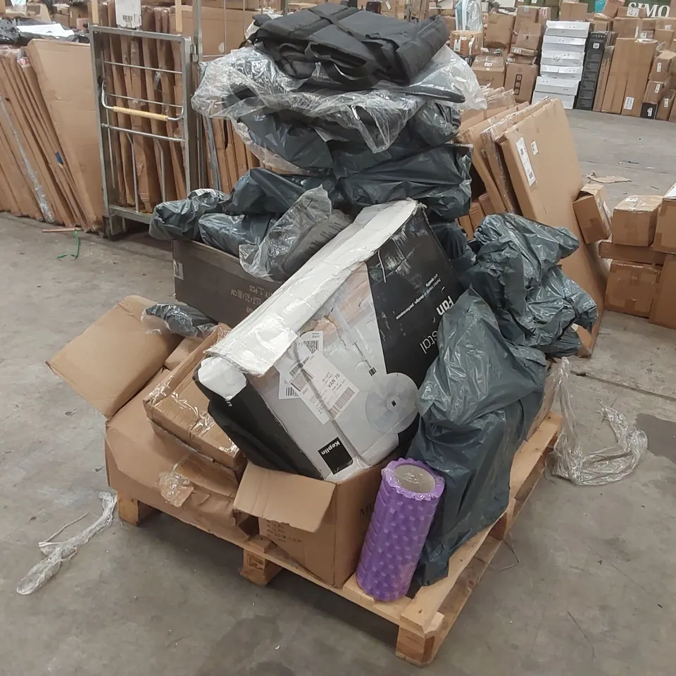 PALLET OF ASSORTED CONSUMER PRODUCTS/FURNITURE PARTS INCLUDING: COAT HANGERS, PEDESTAL FAN, FOAM ROLLER ECT 
