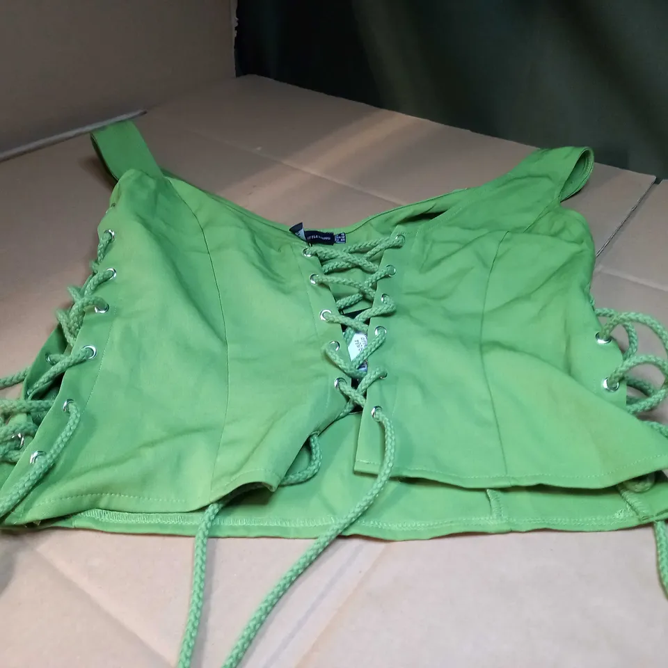 PRETTYLITTLETHING BRIGHT GREEN WOVEN LACE UP DETAIL PLUNGE SLEEVELESS TOP - SIZE 16