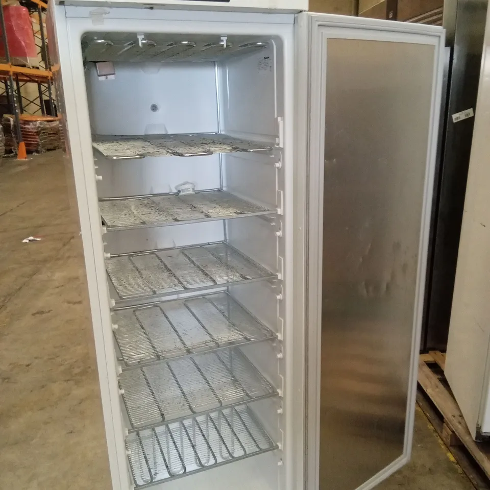 GRAM F400LUH UPRIGHT FREEZER