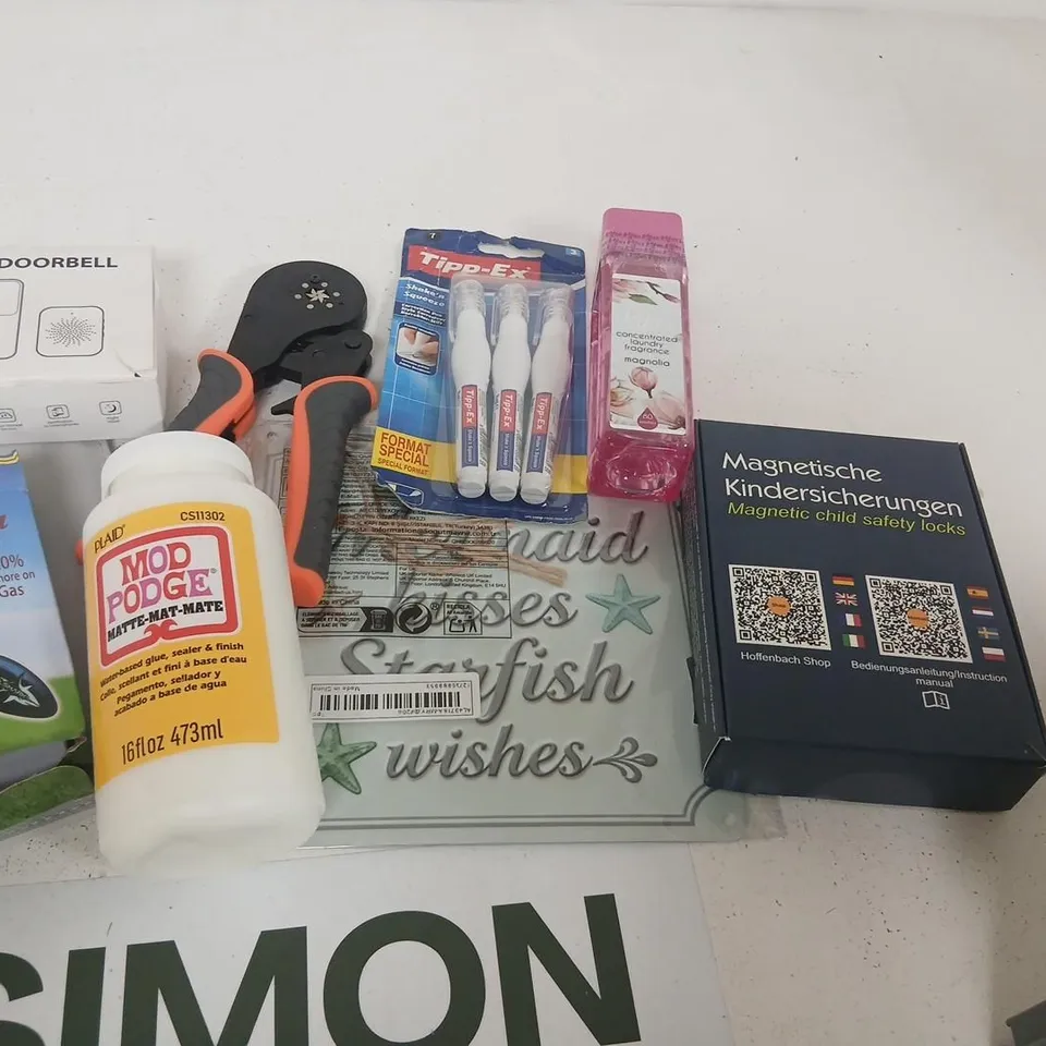 ASSORTED HOUSEHOLD, CRAFT AND SAFETY ITEMS – MIXED LOT