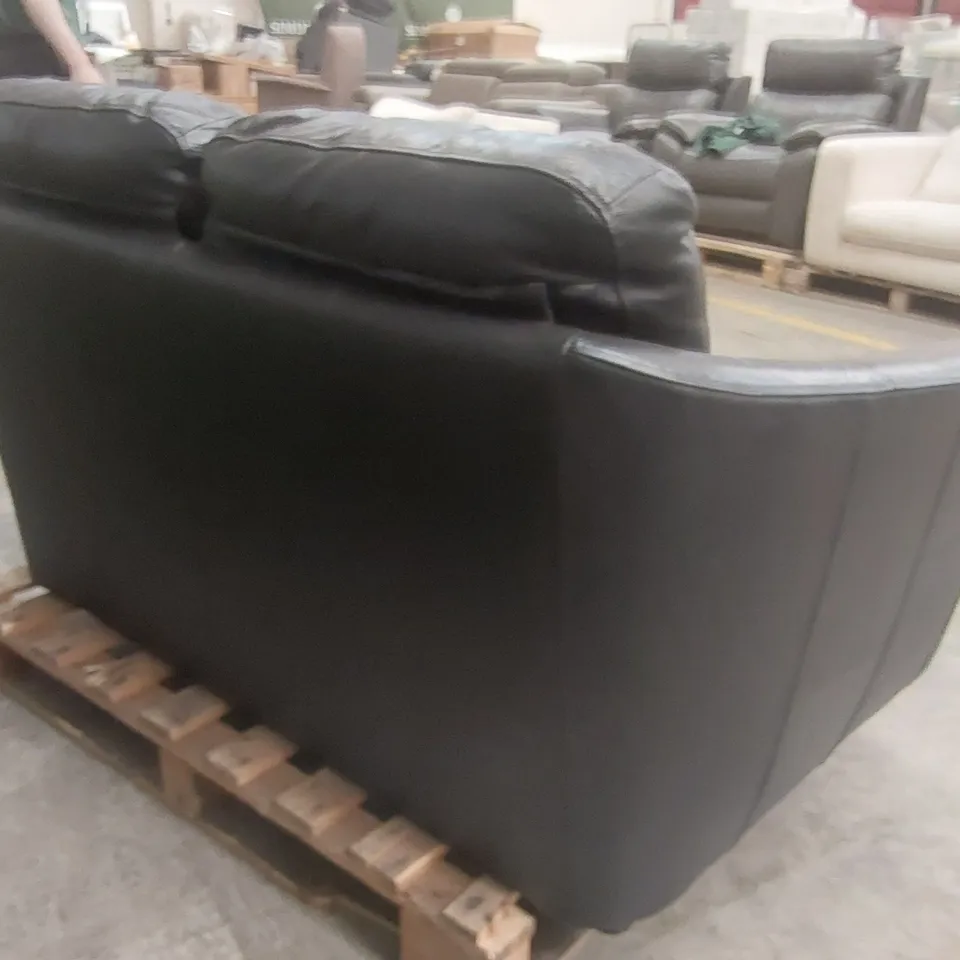 QUALITY DESIGNER LEATHER UPHOLSTERED 2-SEATER SOFA