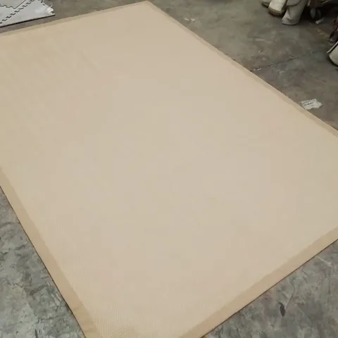 QUALITY DESIGNER AREA RUG - APPROXIMATELY 290X200CM