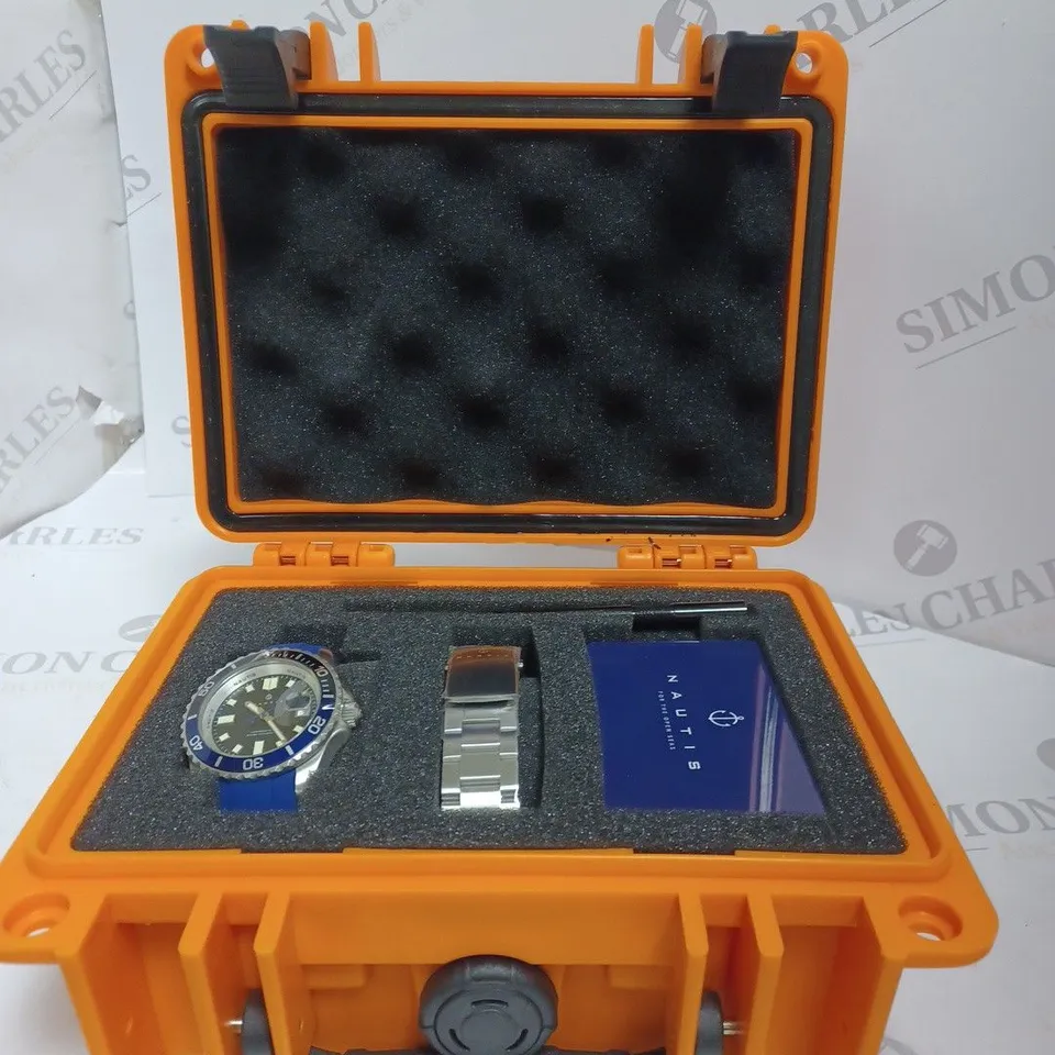BOXED NAUTIS GENTS INTERCEPTOR WATCH - BLUE & SILVER WITH CHANGEABLE STRAPS