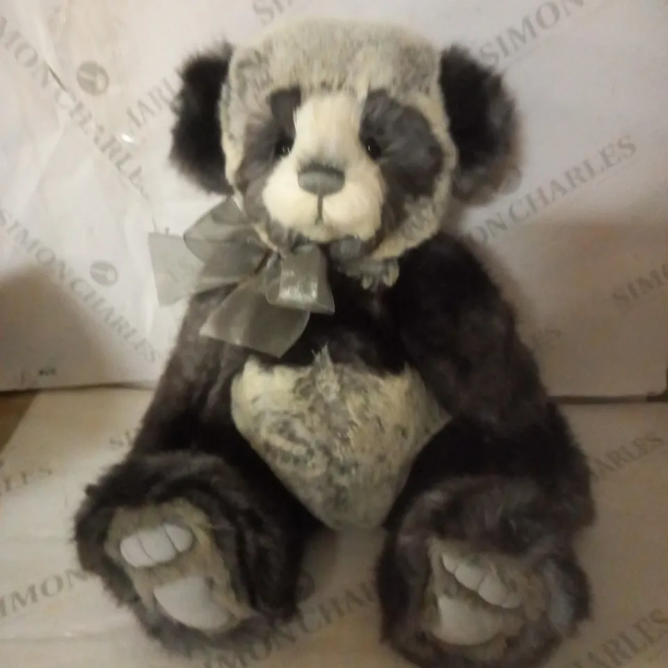 CHARLE BEARS 'ROGER' 19" COLLECTIBLE PLUSH TEDDY BEAR