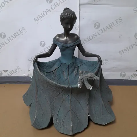 MY GARDEN STORIES STANDING LADY LEAF BIRD FEEDER - BRONZE/GREEN