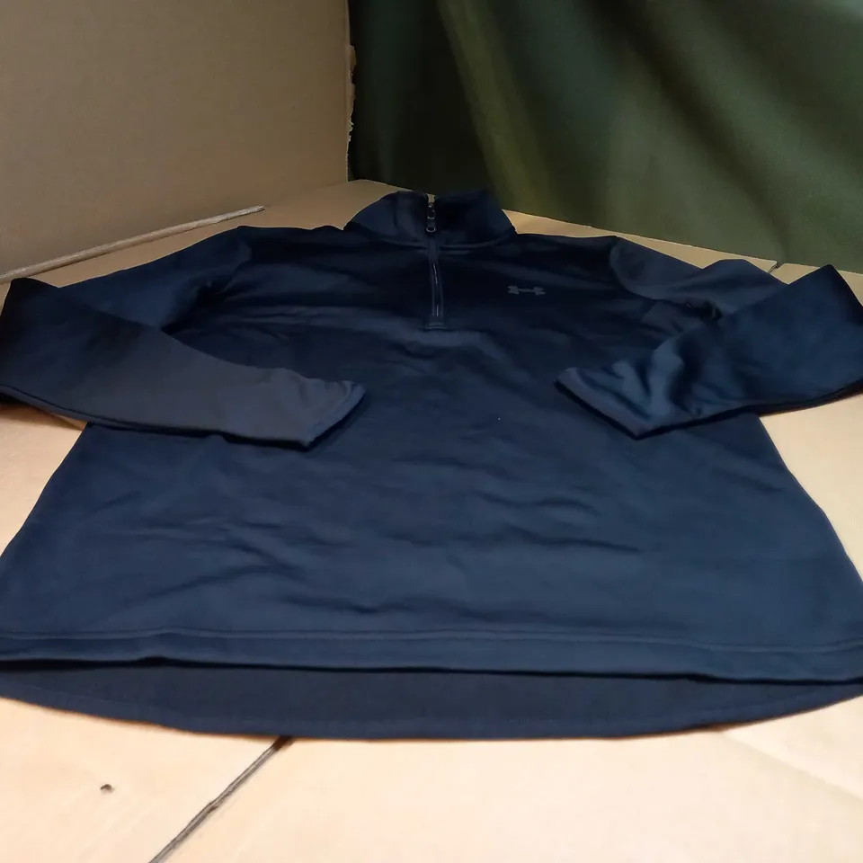 UNDER ARMOUR BLACK/LOGO FLEECE LINED FITNESS TOP - SMALL