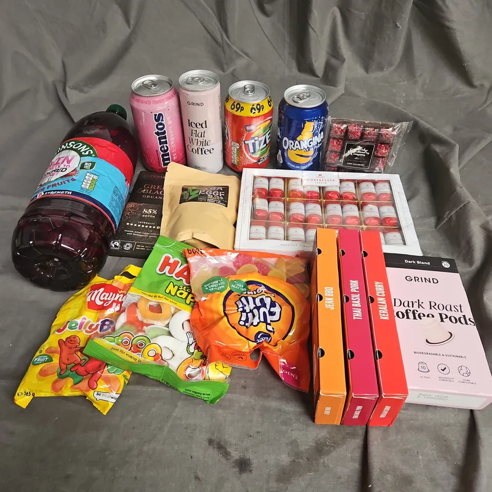 APPROXIMATELY 15 ASSORTED FOOD ITEMS TO INCLUDE - ROBINSONS SUMMER FRUITS, MENTOS STRAWBERRY SPARKLING WATER, SIMPLY COOK SEASONINGS, ETC - COLLECTION ONLY