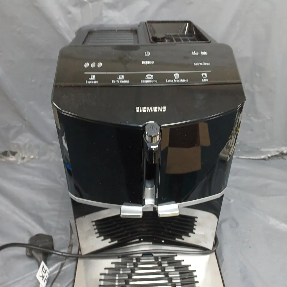 SIEMENS EQ300 COFFEE MACHINE  RRP £349