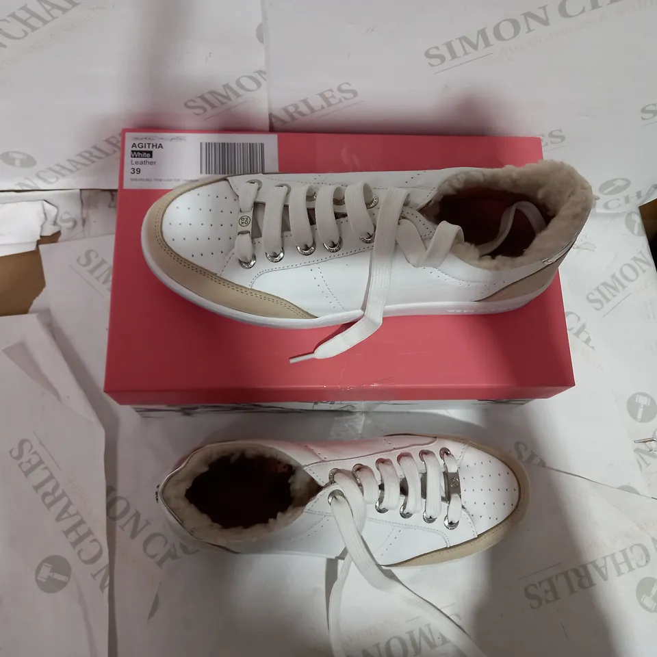 BOXED PAIR OF WHITE/BEIGE TRAINERS - SIZE 6
