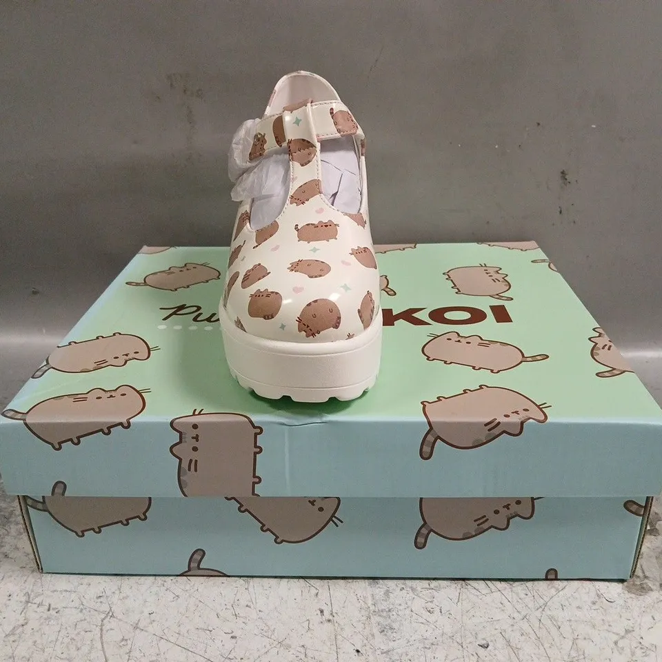 BOXED PAIR OF KOI SAI WHITE MARY JANES PUSHEEN EDITION SIZE UK 4