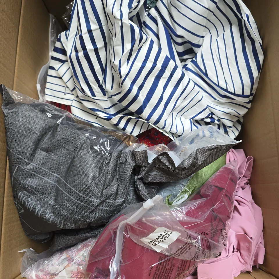 BOX OF APPROXIMATELY 20 ASSORTED CLOTHING ITEMS TO INCLUDE DRESSES, PYJAMAS, PERIOD UNDERWEAR, ETC