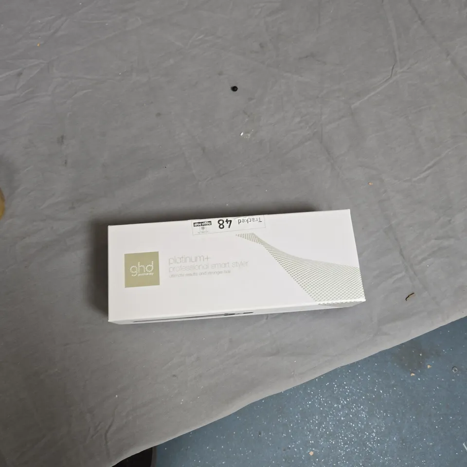 GHD PLATINUM+ WHITE STRAIGHTENER