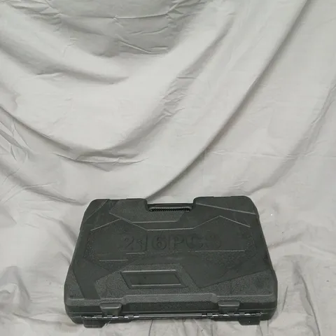 PROFESSIONAL SOCKET SET IN BLACK CARRY CASE β RATCHETS, SOCKETS & BITS