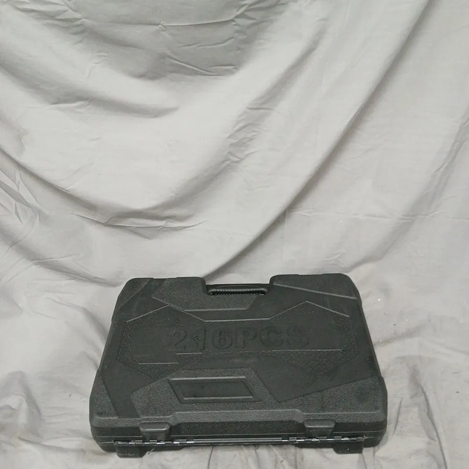 PROFESSIONAL SOCKET SET IN BLACK CARRY CASE – RATCHETS, SOCKETS & BITS