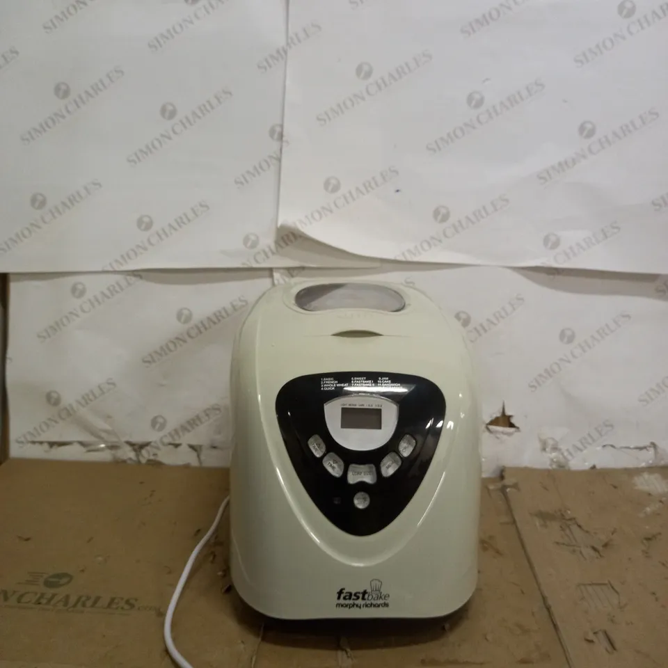 MORPHY RICHARDS MULTI-USE FASTBAKE BREADMAKER