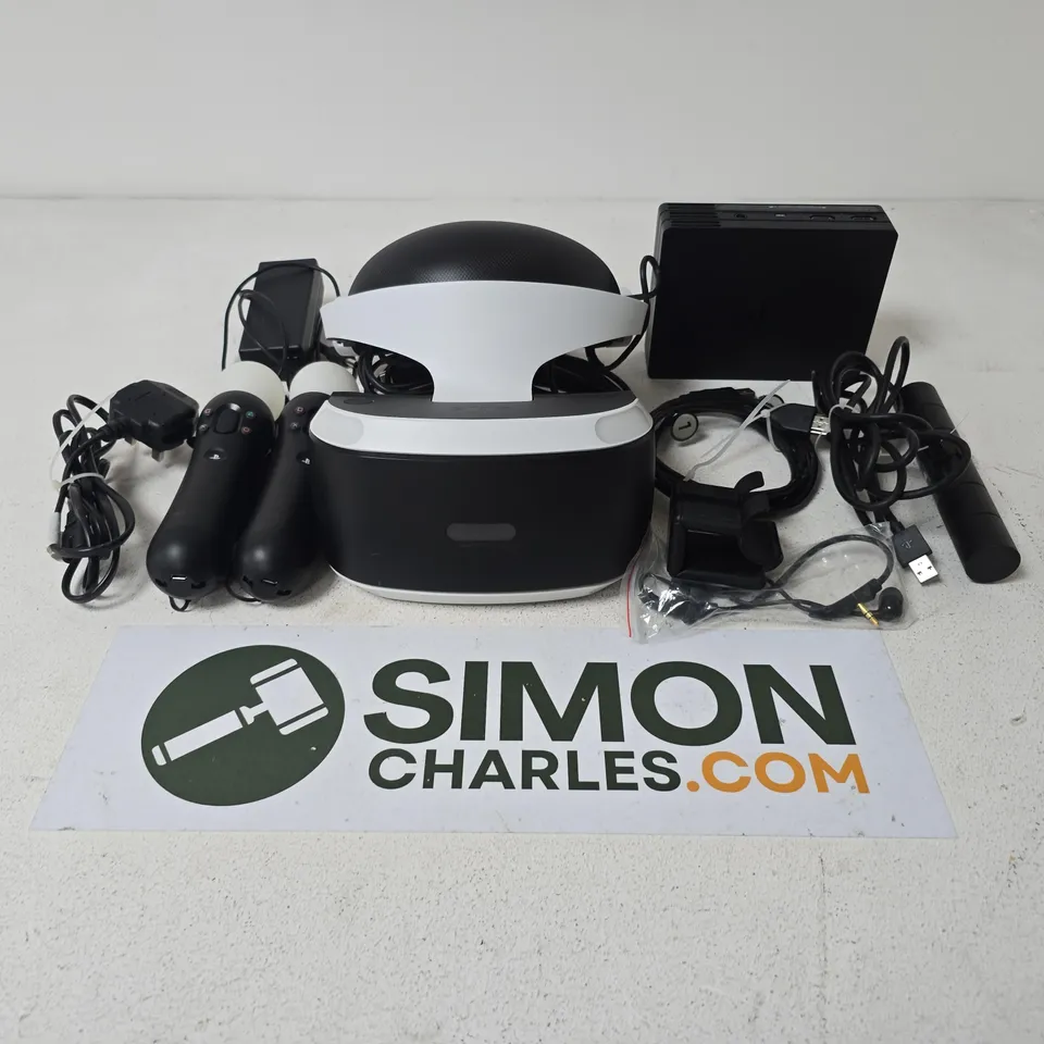 SONY PLAYSTATION VR (PSVR) HEADSET WITH TWO MOVE CONTROLLERS AND PROCESSING UNIT