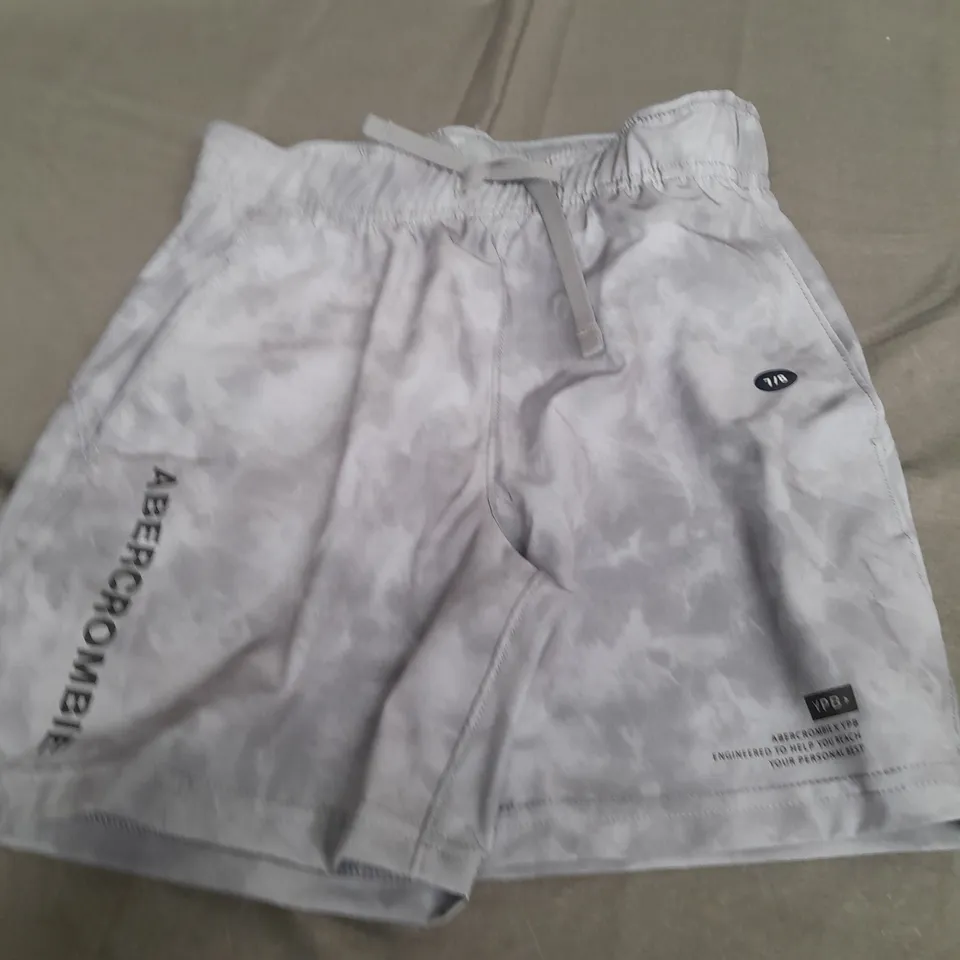ABERCROMBIE KIDS YPB SHORTS IN LIGHT BLUE - 7/8 YEARS