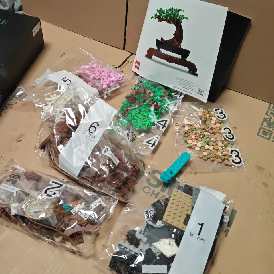 LEGO BONSAI TREE BOTANICALS 10281 – 878 PIECES