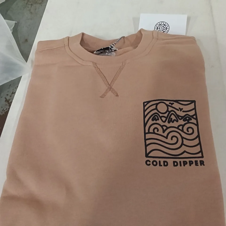 BOX OF BRASS MONKEY SWEATS - CORAL M APPROXIMATELY 4