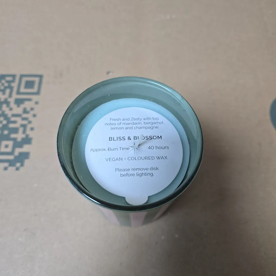 CATH KIDSTON BLISS & BLOSSOM SCENTED CANDLE – 220G