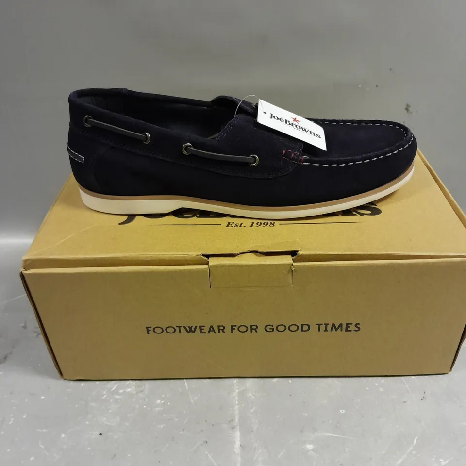 BOXED PAIR OF JOE BROWNS LACE UP SHOES IN NAVY - 9