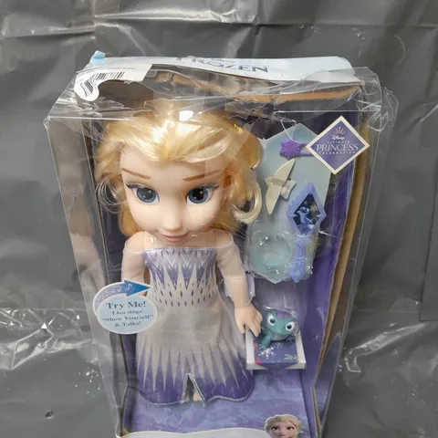 BOXED DISNEY FROZEN 2 ELSA THE SNOW QUEEN FEATURE DOLL