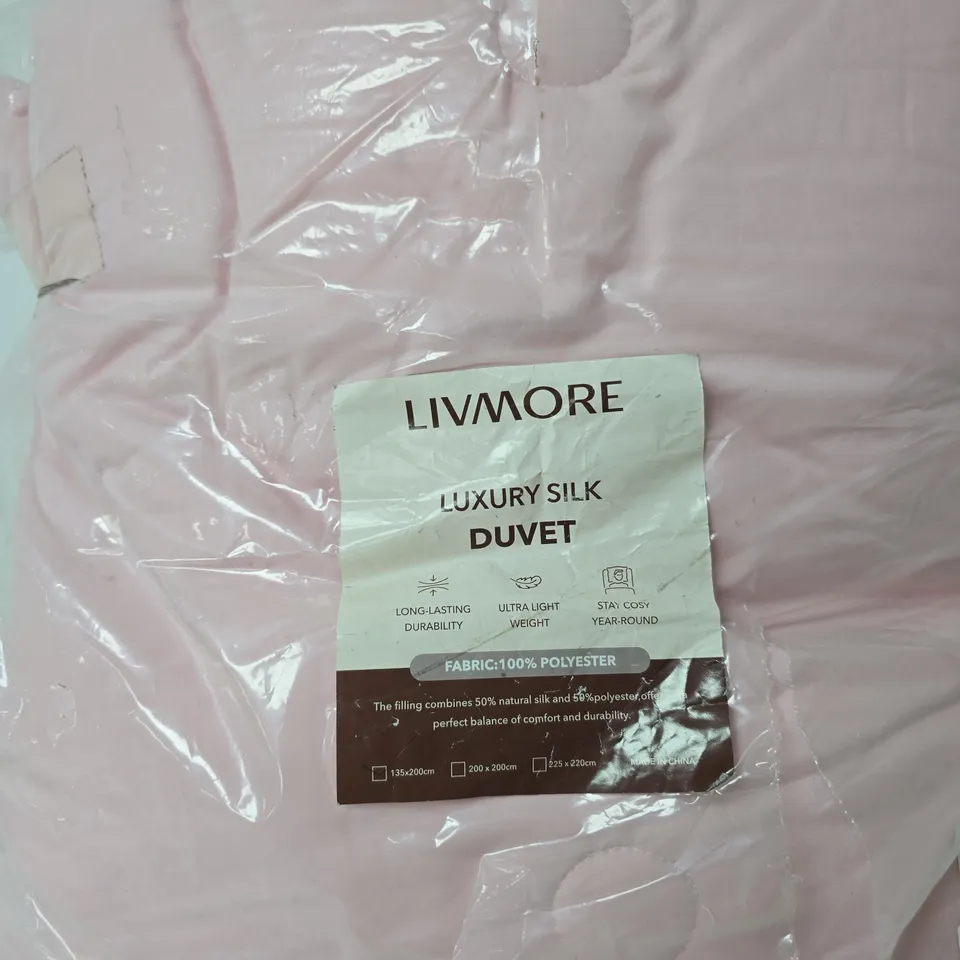 LIVMORE LUXURY SILK DUVET – PINK