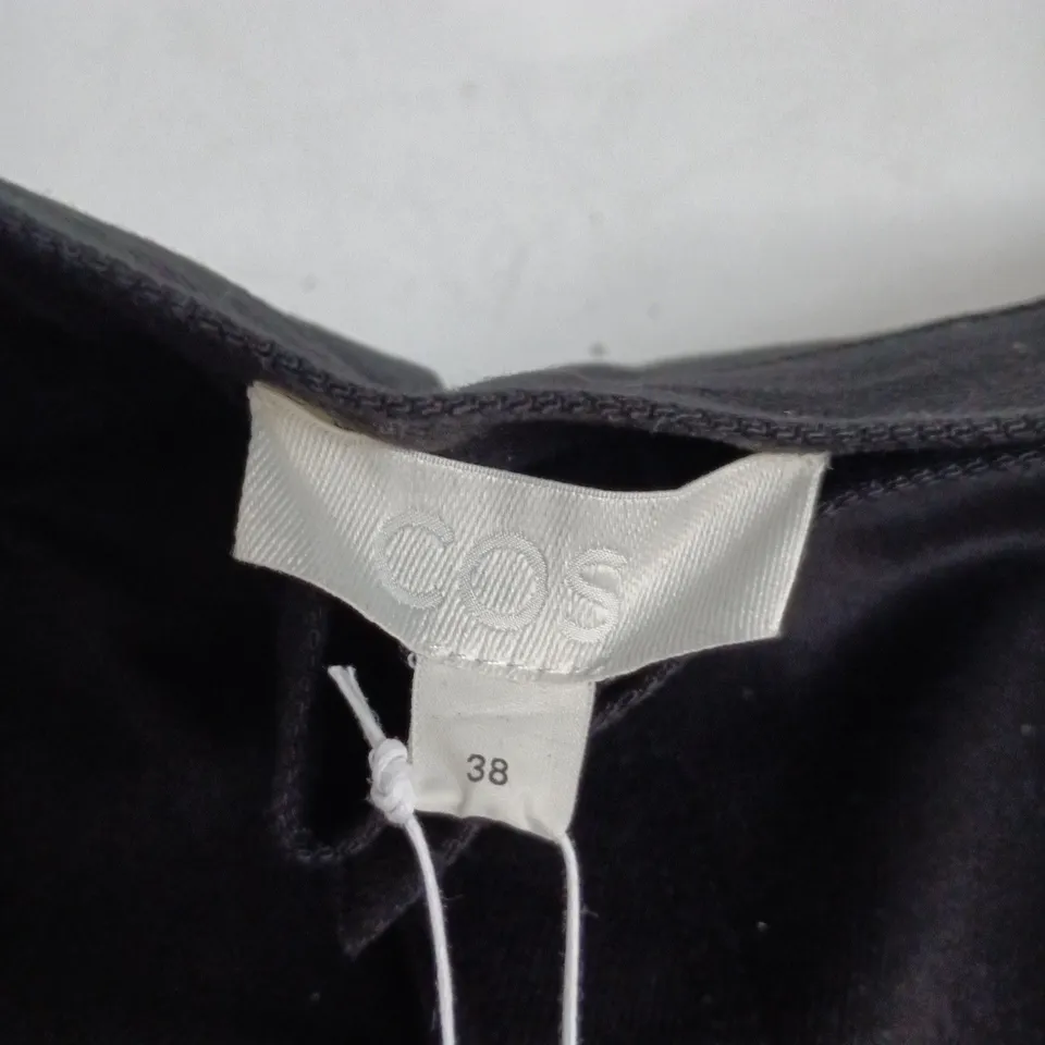 COS BLACK TROUSERS TAGGED SIZE 38 (UK10)