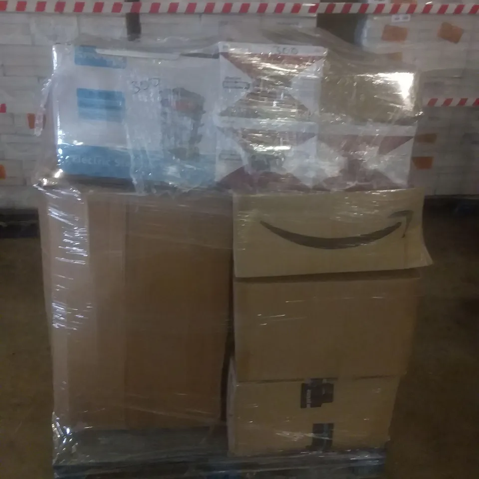 PALLET OF ASSORTED ELECTRICAL ITEMS INCLUDING ELECTRIC STEAMER, PORTABLE CD AND CASSETTE PLAYER, ROTARY 1600W ELECTRIC LAWN MOWER, TOASTER, ICE MAKER