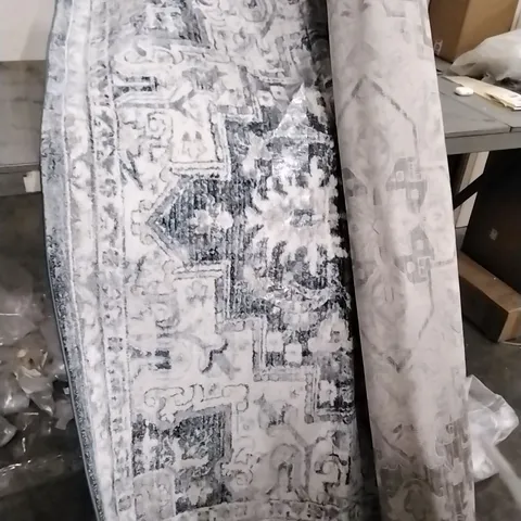 BRAND NEW SURYA TUSCANY AREA RUG // SIZE: 6'7" X 9'7"