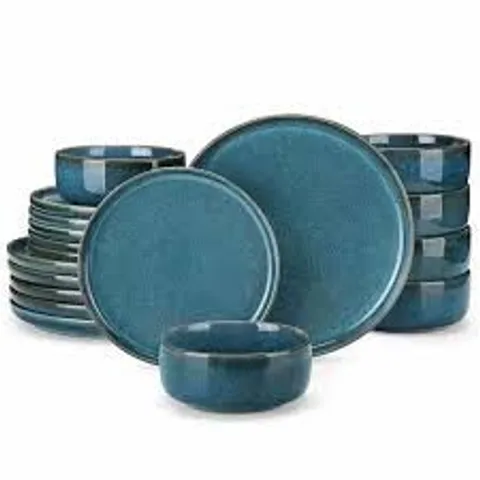 BOXED APPROXIMATELY 18 PIECE VANCASSO STONEWARE DINNERWARE SET 