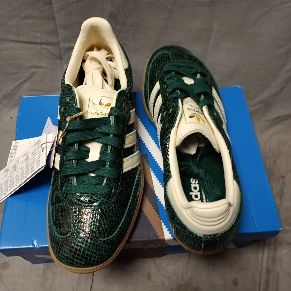 ADIDAS SAMBA OG W GREEN SNAKE-EMBOSSED TRAINERS – UK 6