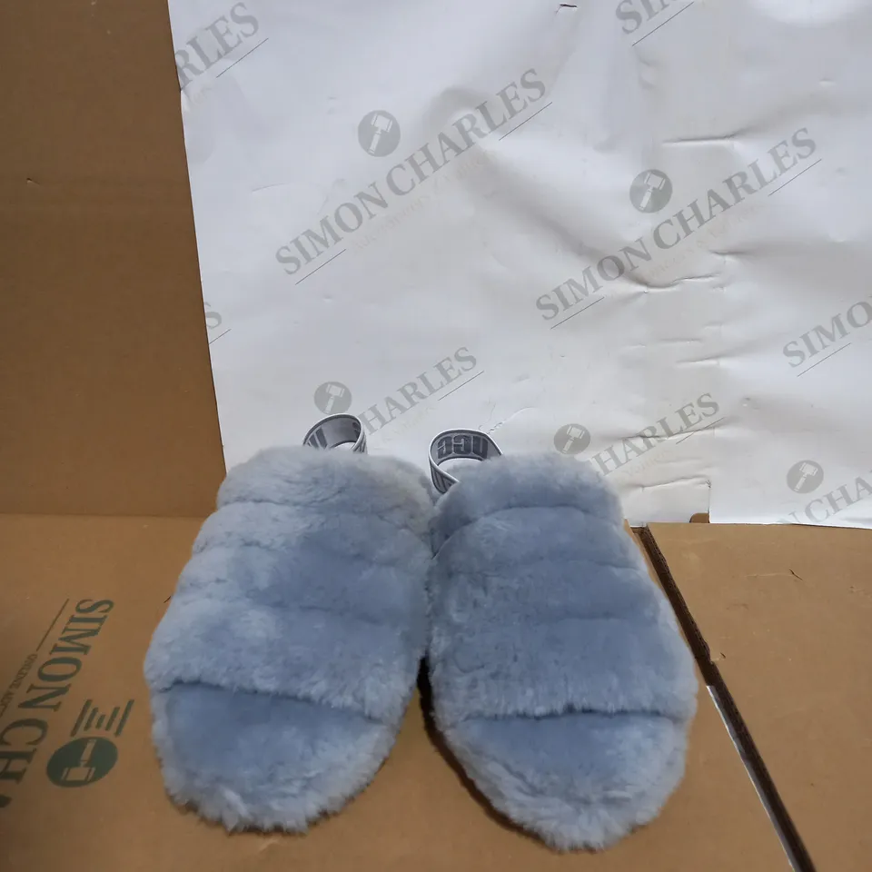 PAIR OF BOXED UGG FLUFF YEAH SLIPPERS SIZE 6
