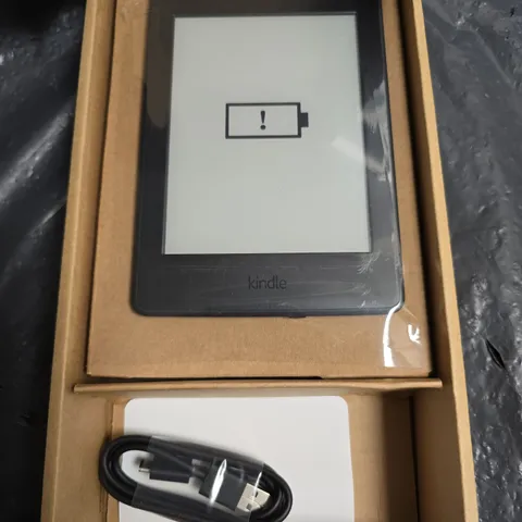 AMAZON KINDLE PAPERWHITE 6\" E-READER (7TH GEN) – BOXED