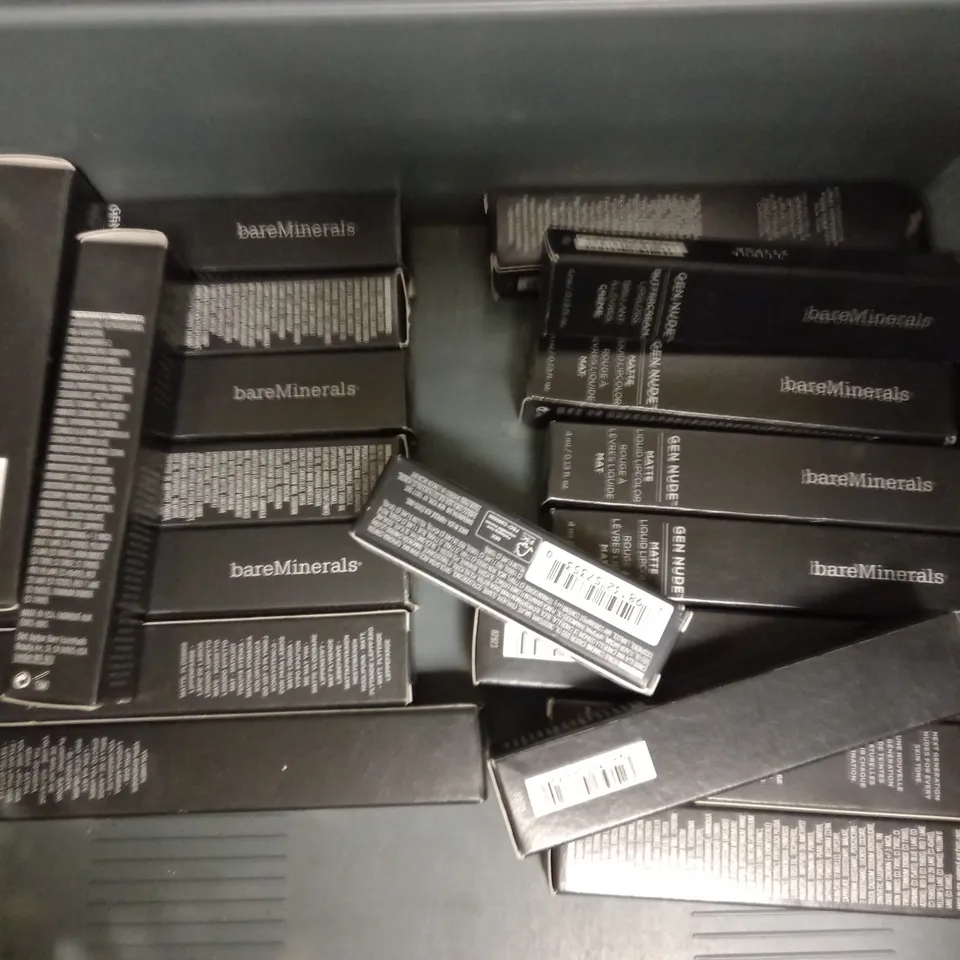 LOT OF APPROXIMATELY 20 BAREMINERALS LIP MAKE UP ITEMS