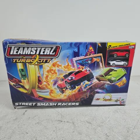BOXED TEAMSTERZ TURBO CITY STREET SMASH RACERS