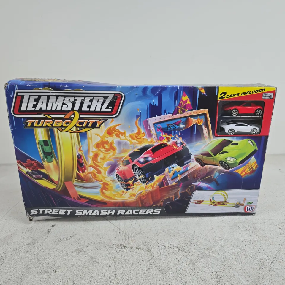 BOXED TEAMSTERZ TURBO CITY STREET SMASH RACERS