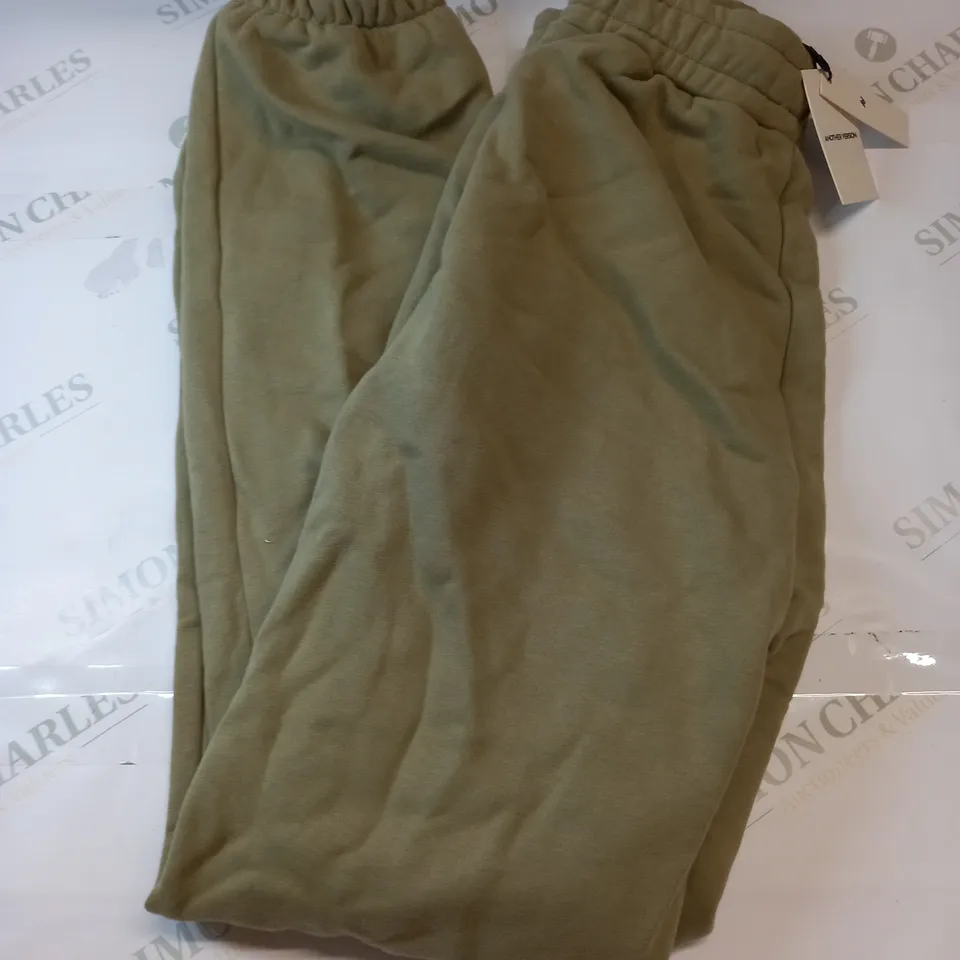ANOTHER VERSION ESSENTIAL SWEATPANTS IN GREEN SIZE SMALL