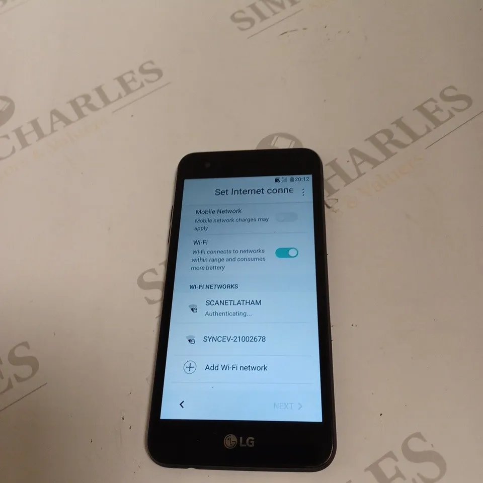 LG SMART PHONE 