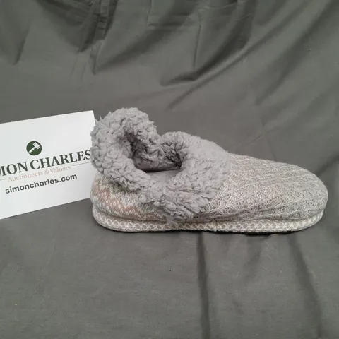 MUK LUKS MAGDALANA SLIPPERS IVORY SNOW SIZE 7