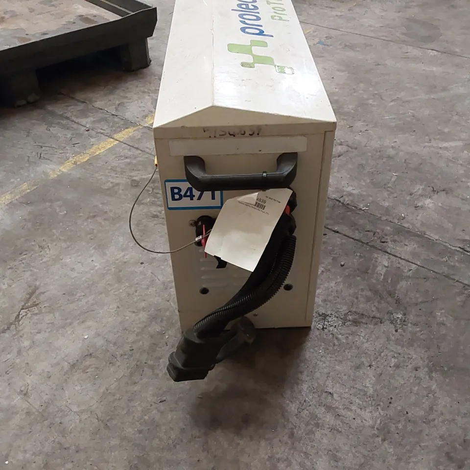PROLECTRIC PROTRACK PTRV-1.1/CB LIGHTING BATTERY POWER PACK