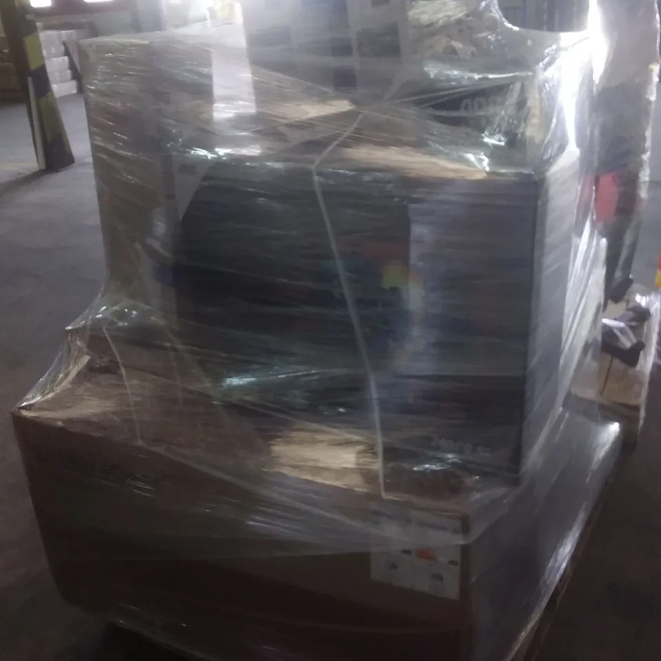 PALLET OF APPROXIMATELY 17 ASSORTED MONITORS INCLUDING 