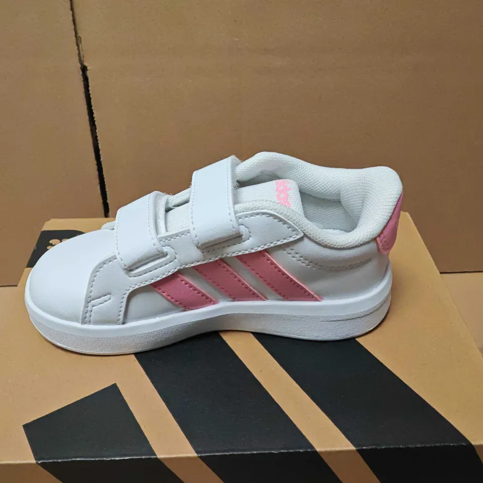 BOXED ADIDAS GRAND COURT 3.0 CF I KIDS' TRAINERS – WHITE WITH PINK, UK 7K
