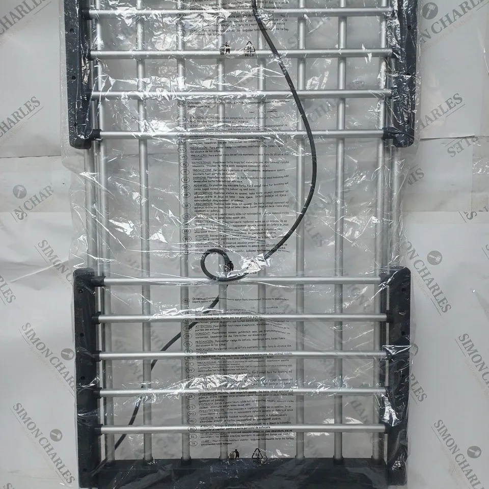 BOXED BLACK + DECKER WINGED HEATED AIRER - COLLECTION ONLY RRP £112.99